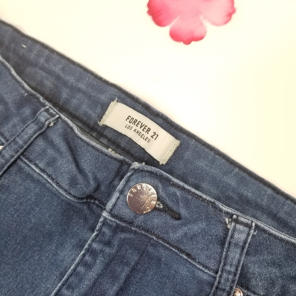 🌼6/20$🌼Forever 21 Jean's shorts size 30 - Picture 4 of 7